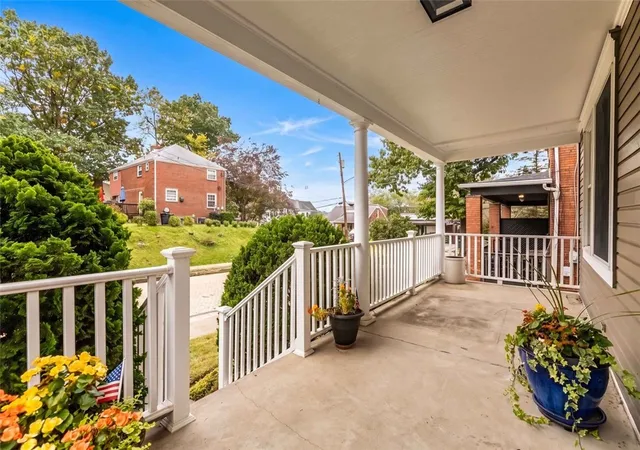 Photo 3 of Single family home for sale at 7 Stanwood St, Crafton, PA 15205 | MLS# 1779149 | Listing updated on 2026-10-20