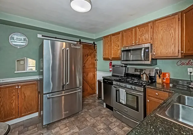 Photo 4 of Single family home for sale at 519 Nordeen Dr, West Mifflin, PA 15122 | MLS# 1779512 | Listing updated on 2026-10-20
