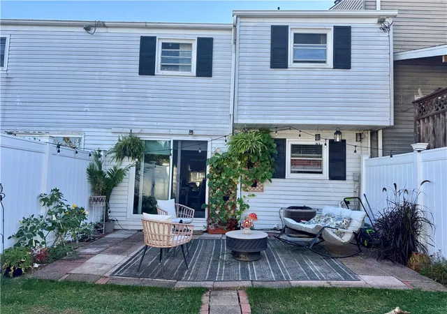 Photo 2 of Townhouse for sale at 804 Anna Ave, West Mifflin, PA 15122 | MLS# 1779500 | Listing updated on 2026-10-18