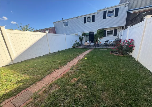 Photo 3 of Townhouse for sale at 804 Anna Ave, West Mifflin, PA 15122 | MLS# 1779500 | Listing updated on 2026-10-18