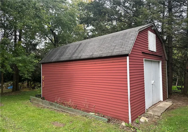 Photo 4 of Sale Pending at 100 Surrey Dr, Delmont, PA 15626 | MLS# 1779485 | Listing updated on 2026-10-19