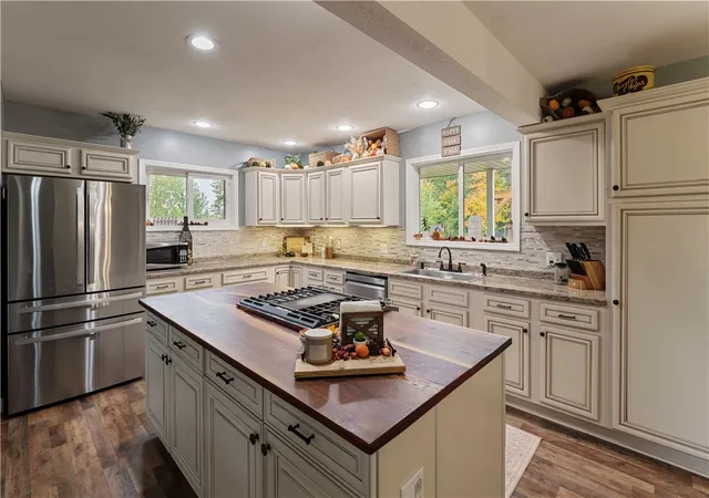 Photo 3 of Single family home for sale at 119 Brandon Rd, Center Twp, PA 16001 | MLS# 1779484 | Listing updated on 2026-10-21