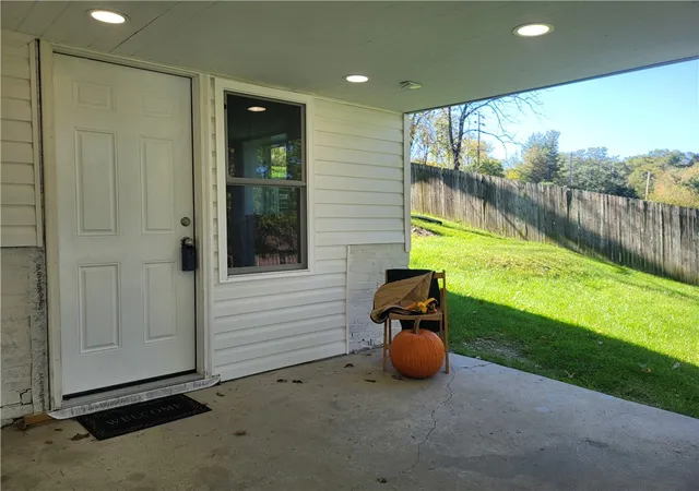 Photo 2 of Single family home for sale at 250 Springfield Ave, City Of Washington, PA 15301 | MLS# 1779501 | Listing updated on 2026-10-16