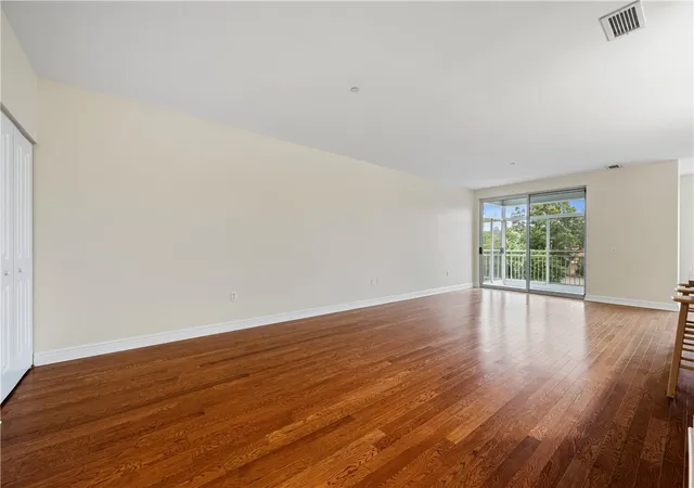 Photo 3 of Condo for sale at 5570 Centre Ave #206, Shadyside, PA 15232 | MLS# 1779456 | Listing updated on 2026-10-20