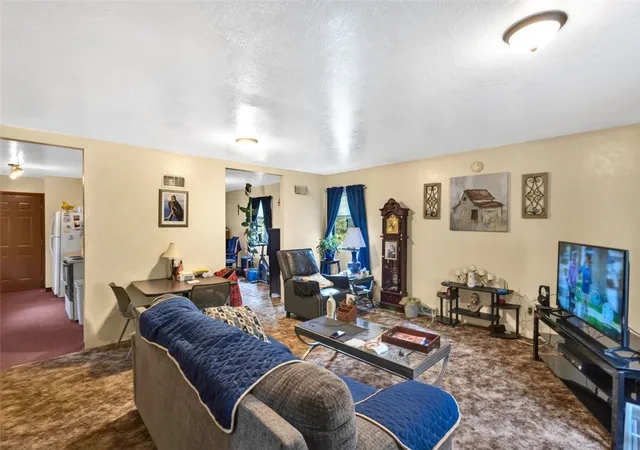 Photo 3 of Single family home for sale at 841 Fairston St, Crafton Heights, PA 15204 | MLS# 1779043 | Listing updated on 2026-10-16