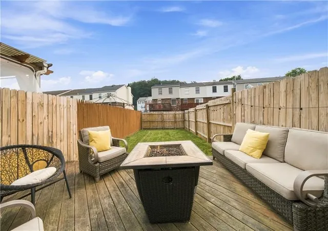 Photo 3 of Townhouse for sale at 310 Shady Ridge Dr, Monroeville, PA 15146 | MLS# 1779563 | Listing updated on 2026-10-16