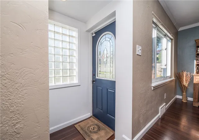 Photo 4 of Single family home for sale at 5519 Sagebrush Dr, Baldwin Boro, PA 15236 | MLS# 1779472 | Listing updated on 2026-10-18