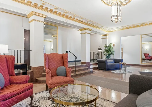 Photo 2 of Condo for sale at 372 S Highland Ave #601, Shadyside, PA 15206 | MLS# 1778846 | Listing updated on 2026-10-16