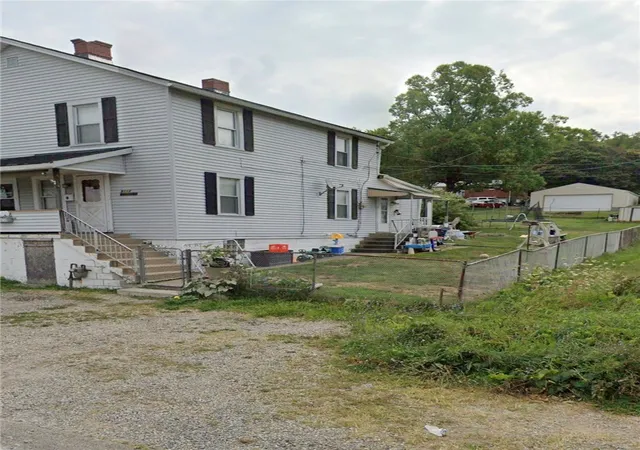 Photo 3 of Single family home for sale at 9118 Maple St, Plum Boro, PA 15239 | MLS# 1779575 | Listing updated on 2026-10-16