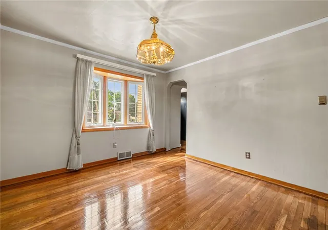Photo 4 of Single family home for sale at 44 Hollow Hvn Dr, Baldwin Boro, PA 15236 | MLS# 1779527 | Listing updated on 2026-10-18