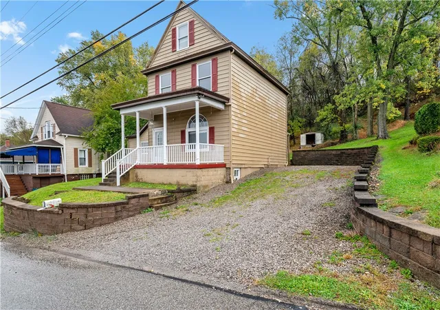 Photo 3 of Single family home for sale at 339 Meadow Ave, Penn Hills, PA 15235 | MLS# 1779504 | Listing updated on 2026-10-16