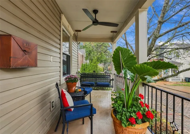 Photo 3 of Single family home for sale at 630 Fountain St, Sewickley, PA 15143 | MLS# 1779545 | Listing updated on 2026-10-19