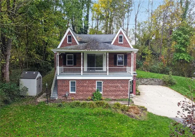 Photo 1 of Single family home for sale at 282 Mcmurray Rd, Upper St Clair, PA 15241 | MLS# 1779335 | Listing updated on 2026-10-21