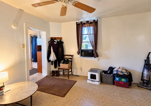 Photo 4 of House for sale at 206 Holmes St, Vandergrift, PA 15690 | MLS# 1779496 | Listing updated on 2026-10-16