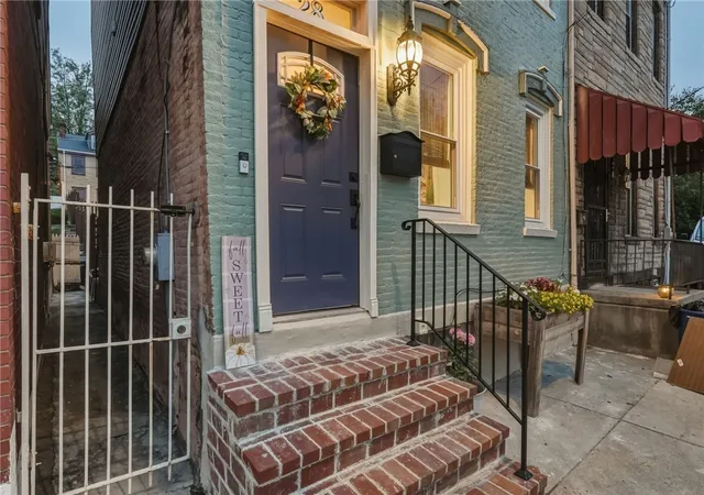 Photo 2 of Single family home for sale at 28 Alpine Ave, Central North Side, PA 15212 | MLS# 1779255 | Listing updated on 2026-10-19