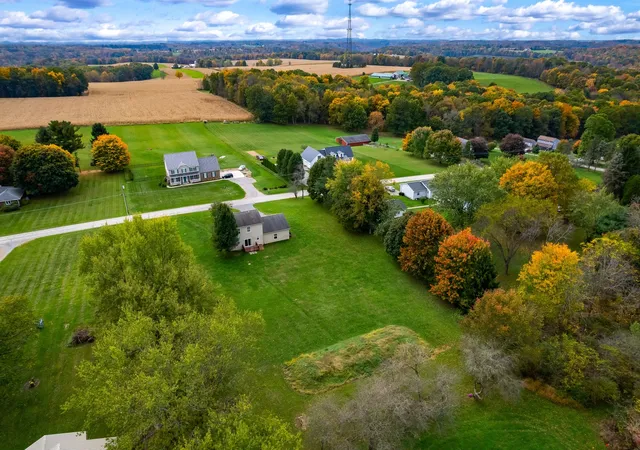 Photo 4 of Single family home for sale at 148 Whipporwill Rd, Butler, PA 16001 | MLS# 1779638 | Listing updated on 2026-10-21