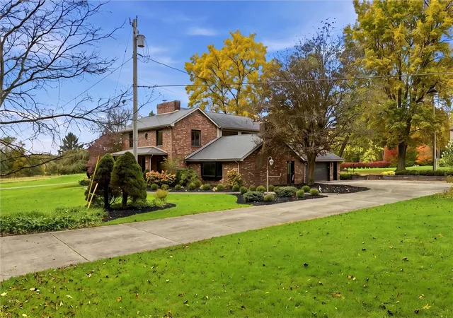 Photo 3 of Single family home for sale at 133 Greenfield Rd, New Wilmington, PA 16142 | MLS# 1778269 | Listing updated on 2026-10-17