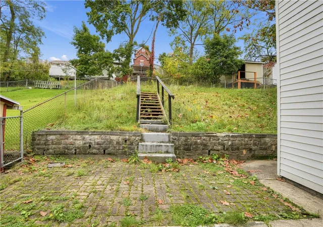 Photo 3 of Single family home for sale at 229 Fordyce St, Bon Air, PA 15210 | MLS# 1777866 | Listing updated on 2026-10-20