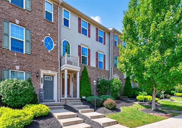 Photo 2 of Townhouse for sale at 228 Thornapple Ln, Cranberry Twp, PA 16066 | MLS# 1777971 | Listing updated on 2026-10-17
