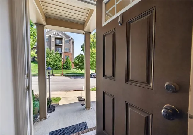 Photo 3 of Townhouse for sale at 228 Thornapple Ln, Cranberry Twp, PA 16066 | MLS# 1777971 | Listing updated on 2026-10-17