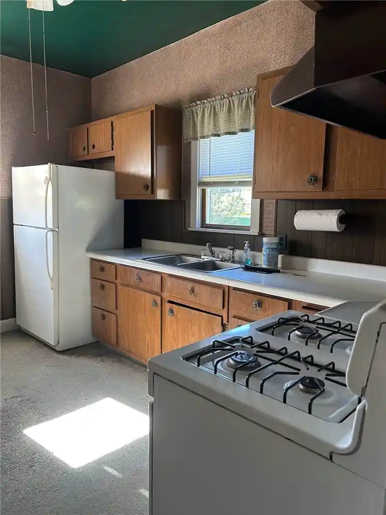 Photo 2 of Single family home for sale at 4229 Main St, Hawthorne, PA 16230 | MLS# 1779676 | Listing updated on 2026-10-28