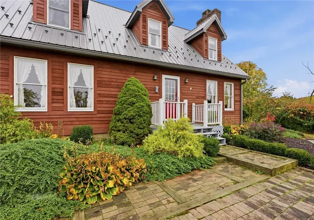 Photo 4 of Single family home for sale at 388 Gerber Rd, Volant, PA 16156 | MLS# 1777377 | Listing updated on 2026-10-20