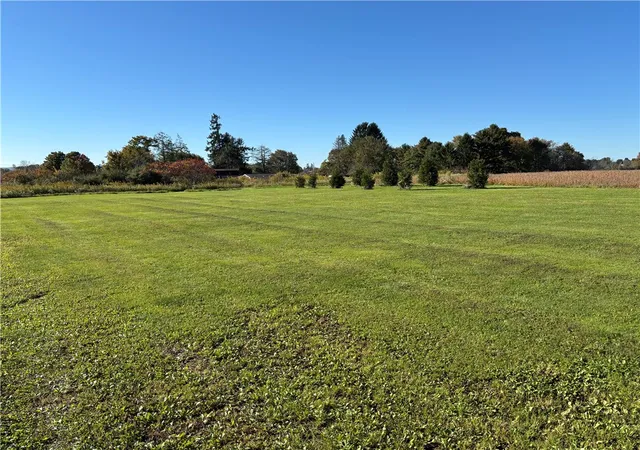 Photo 2 of Single family home for sale at 310 W Mud Pike, Rockwood, PA 15557 | MLS# 1778824 | Listing updated on 2026-10-17