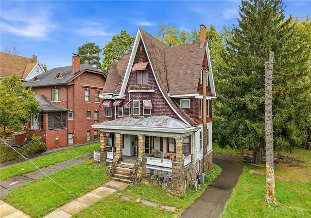 Photo 1 of Single family home for sale at 311 E Leasure Ave, New Castle, PA 16101 | MLS# 1779723 | Listing updated on 2026-10-18