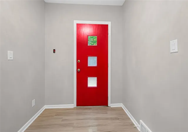 Photo 2 of Single family home for sale at 435 Broadway St, Carnegie, PA 15106 | MLS# 1779717 | Listing updated on 2026-10-20