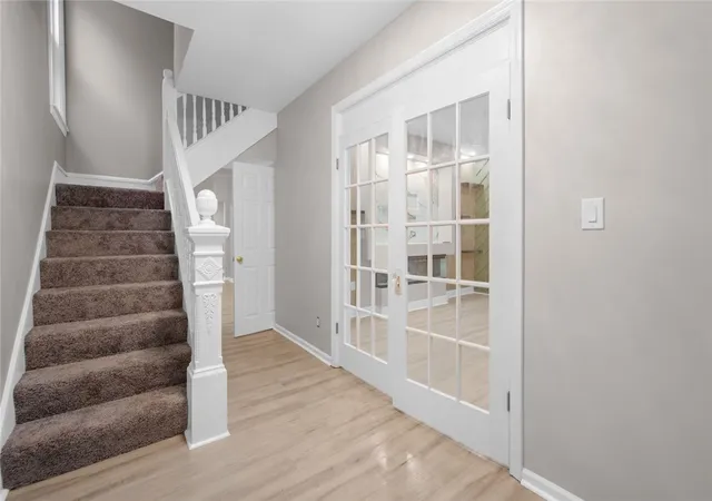 Photo 3 of Single family home for sale at 435 Broadway St, Carnegie, PA 15106 | MLS# 1779717 | Listing updated on 2026-10-20