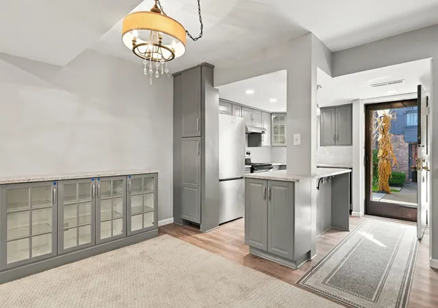 Photo 4 of House for sale at 23 Foster Sq, Central North Side, PA 15212 | MLS# 1779732 | Listing updated on 2026-10-18