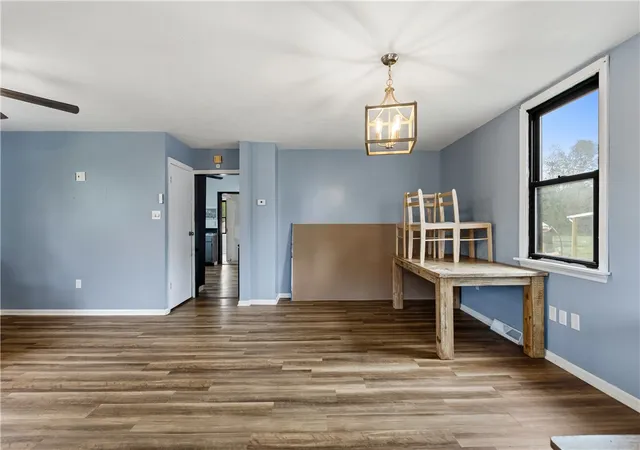 Photo 3 of Single family home for sale at 4638 Elizabeth St, Robinson Twp, PA 15108 | MLS# 1779716 | Listing updated on 2026-10-21