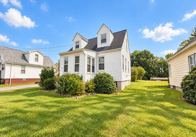 Single family home for sale at 19 Hodel St, Cheswick, PA 15024 | MLS# 1779755