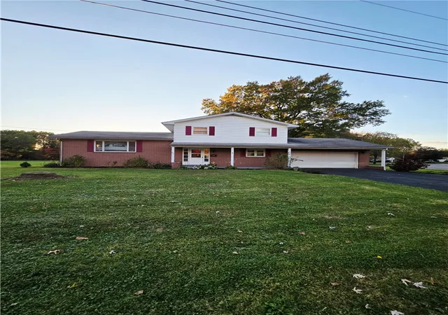 Photo 1 of Single family home for sale at 245 Todd Ave, Hermitage, PA 16148 | MLS# 1779765 | Listing updated on 2026-10-18