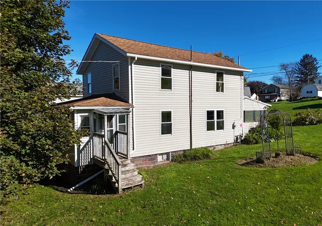Photo 2 of Single family home for sale at 102 Oak Ave, Mahoning Twp, PA 16253 | MLS# 1779777 | Listing updated on 2026-10-19