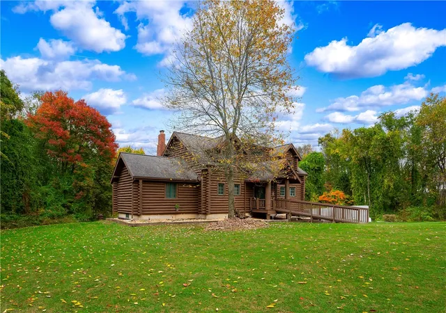Photo 2 of Single family home for sale at 414 Isle Rd, Franklin Twp, PA 16001 | MLS# 1779774 | Listing updated on 2026-10-21