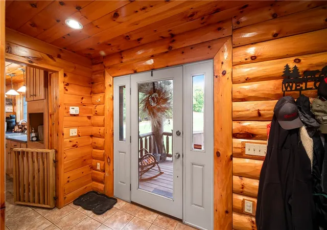 Photo 4 of Single family home for sale at 414 Isle Rd, Franklin Twp, PA 16001 | MLS# 1779774 | Listing updated on 2026-10-21