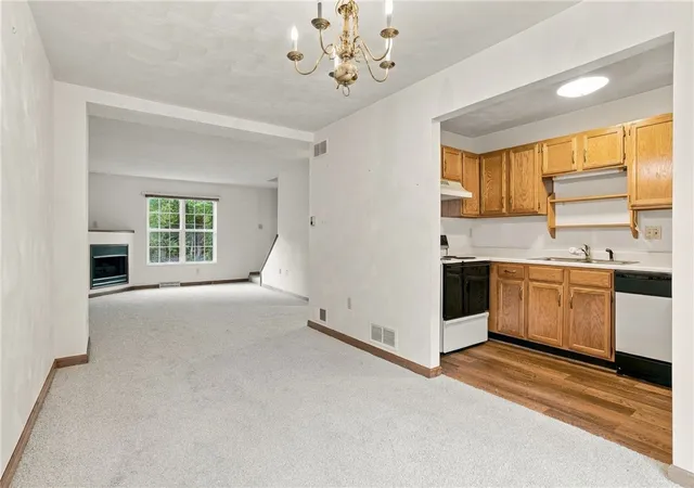 Photo 4 of Condo for sale at 836 Mount Pleasant Rd, Hempfield Twp, PA 15601 | MLS# 1779649 | Listing updated on 2026-10-20