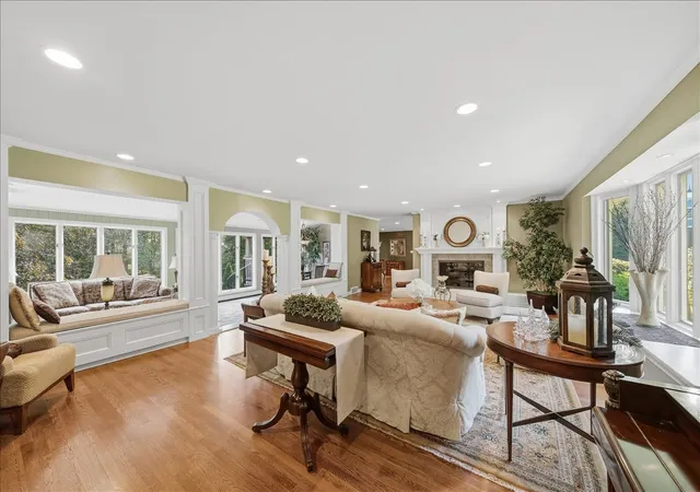 Photo 3 of Single family home for sale at 136 South Dr, Fox Chapel, PA 15238 | MLS# 1779797 | Listing updated on 2026-10-20