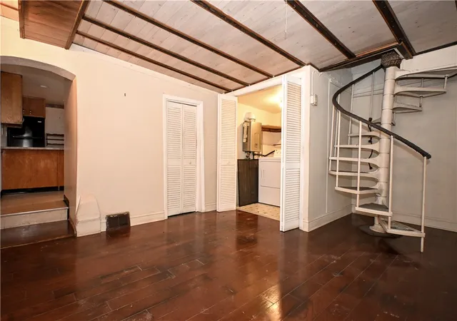 Photo 3 of Single family home for sale at 1822 Fox Way, South Side, PA 15203 | MLS# 1779799 | Listing updated on 2026-10-19