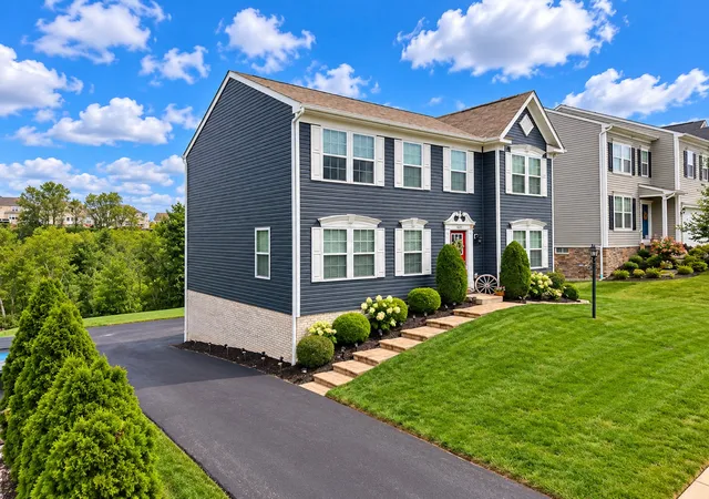 Photo 1 of Single family home for sale at 127 Dutch Crk Dr, Jackson Twp, PA 16063 | MLS# 1779801 | Listing updated on 2026-10-20
