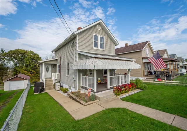Photo 1 of Single family home for sale at 333 Main St, Centerville, PA 15358 | MLS# 1779534 | Listing updated on 2026-10-19