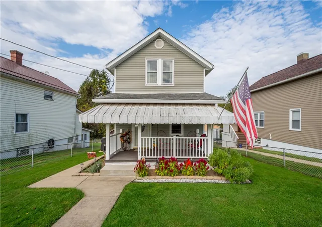 Photo 2 of Single family home for sale at 333 Main St, Centerville, PA 15358 | MLS# 1779534 | Listing updated on 2026-10-19