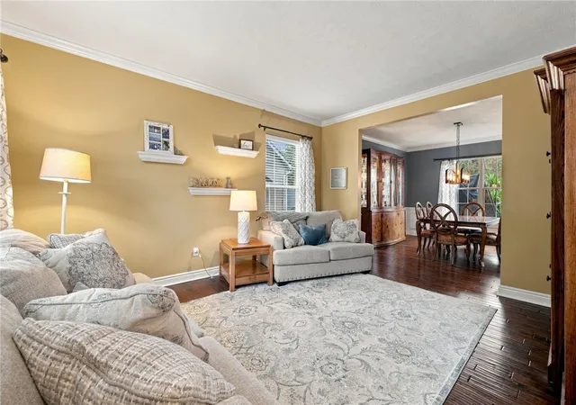 Photo 4 of Single family home for sale at 621 Alex Ct, Cranberry Twp, PA 16066 | MLS# 1779806 | Listing updated on 2026-10-19