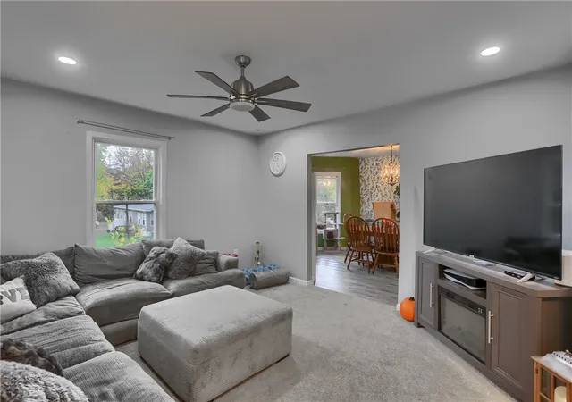 Photo 1 of Single family home for sale at 3718 Ellwood Rd, Shenango Twp, PA 16101 | MLS# 1779827 | Listing updated on 2026-10-20