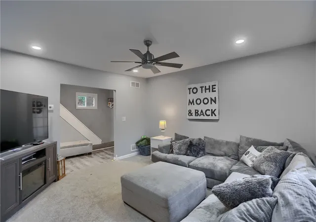 Photo 3 of Single family home for sale at 3718 Ellwood Rd, Shenango Twp, PA 16101 | MLS# 1779827 | Listing updated on 2026-10-20