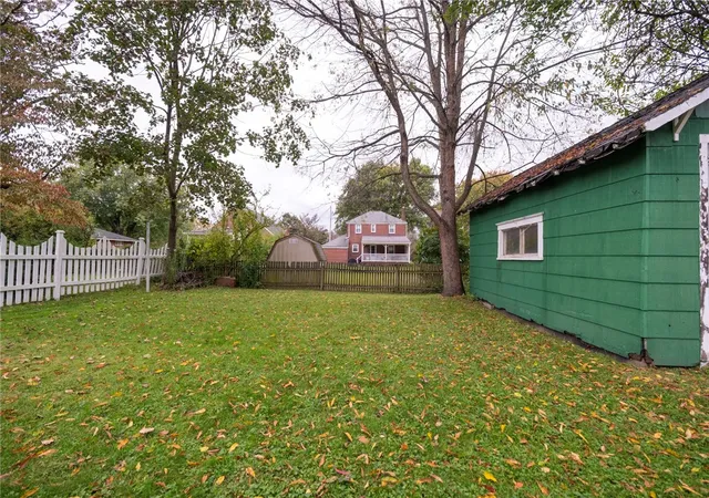 Photo 3 of Single family home for sale at 208 Allegheny Ave, Cheswick, PA 15024 | MLS# 1779837 | Listing updated on 2026-10-20