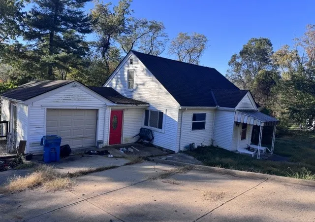 Photo 2 of Single family home for sale at 8060 Aber Rd, Verona, PA 15147 | MLS# 1779861 | Listing updated on 2026-10-19