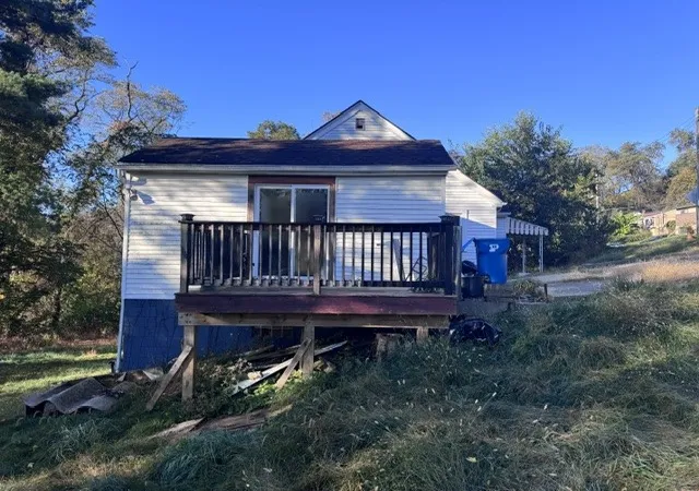 Photo 3 of Single family home for sale at 8060 Aber Rd, Verona, PA 15147 | MLS# 1779861 | Listing updated on 2026-10-19