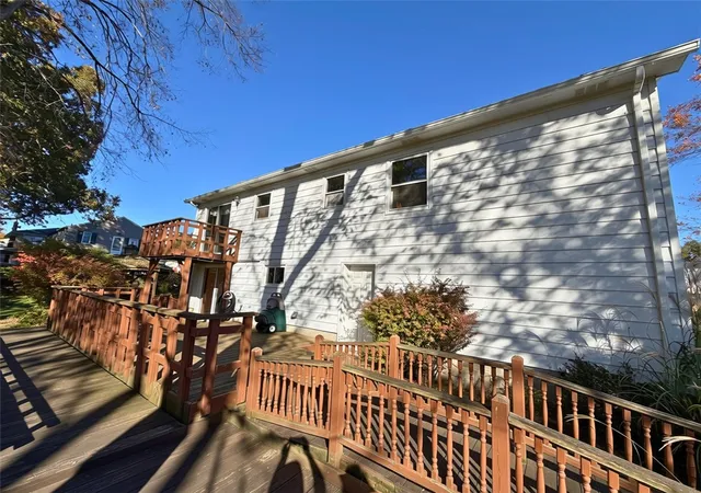 Photo 3 of Single family home for sale at 700 Ridgeway Ave, Grove City Boro, PA 16127 | MLS# 1779917 | Listing updated on 2026-10-20